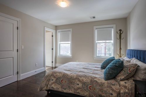 319 Hillcrest Rd, Needham MA 02492-4028 exterior