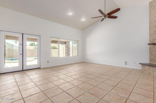 18802 34 Way, Phoenix AZ 85050-2631 exterior