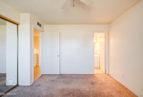 6243 Camelback Rd, Phoenix AZ 85033-1534 exterior