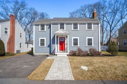 58 Taylor Ave, Dedham, MA 02026-5104