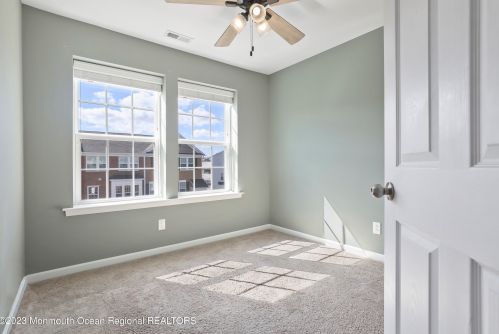 134 Waypoint Dr, Tinton Falls NJ 07724-2184 exterior