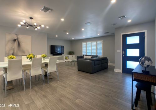 2423 Beryl Ave, Phoenix AZ 85021-2480 exterior