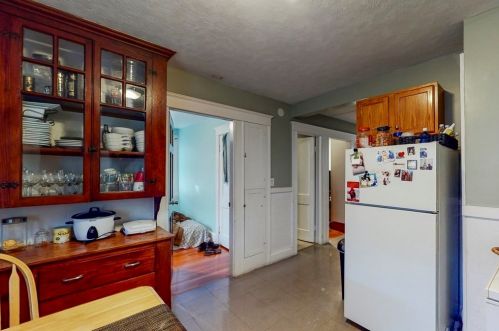 22 Collins St, Peabody MA 01960-1971 exterior