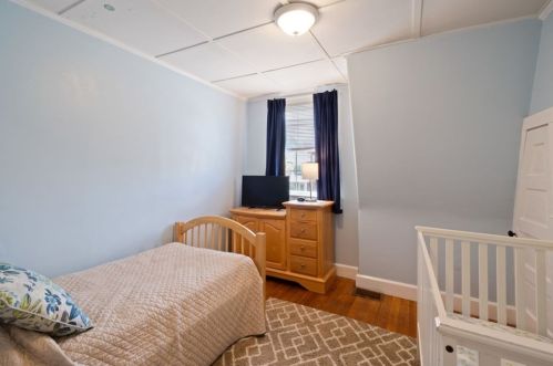 7 Spooner St, Plymouth MA 02360-4453 exterior