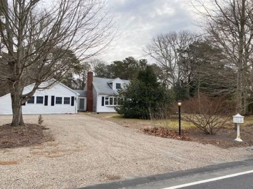 176 Union St, Yarmouth, MA 02664-4564