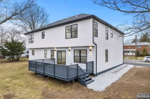 628 Knickerbocker Rd, Cresskill NJ  07626-1023 exterior