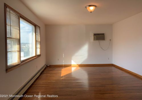 51 Laurel Ave, Kearny NJ 07032-2951 exterior