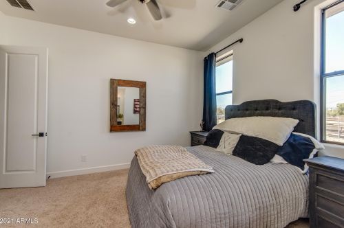 35205 3rd Ave, Phoenix AZ 85027-5908 exterior