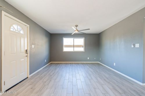 4769 Belleview St, Phoenix AZ  85008-5606 exterior