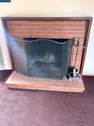 955 Burkhart Ave, San Leandro CA 94579-2031 exterior