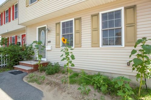 149 Washington St, Taunton, MA 02780-2530