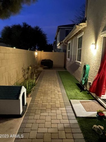 2514 73 Dr, Phoenix AZ 85043-7592 exterior