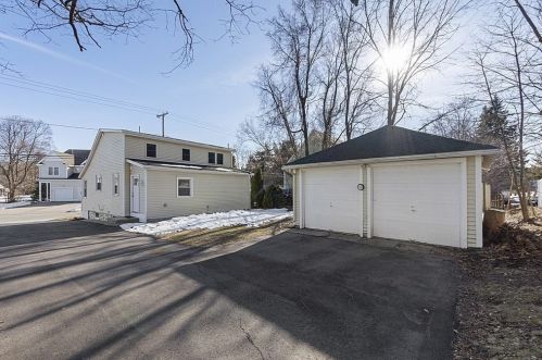 6 Idalla Rd, Worcester MA 01606-1043 exterior