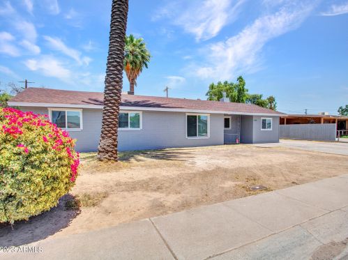 5526 Clarendon Ave, Phoenix AZ 85033-4118 exterior