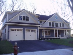 73 Oak Cliff Rd, Newton, MA 02460-2324