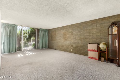 4400 15th Ave, Phoenix AZ 85015-4755 exterior