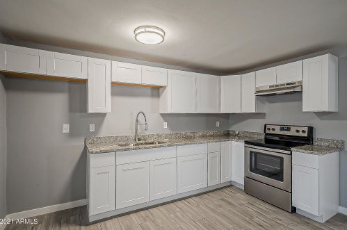 1614 65th Ave, Phoenix AZ 85033-1603 exterior