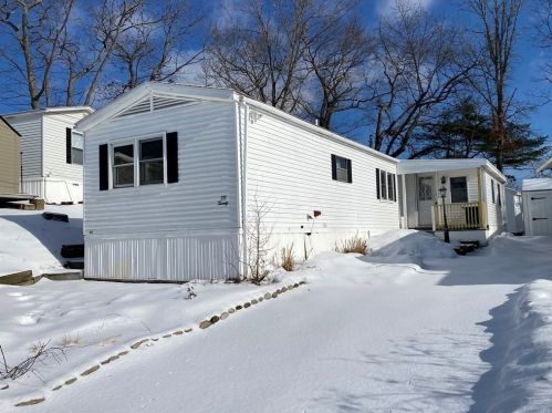 20 Lilac Ln, Weymouth MA  02188-3333 exterior