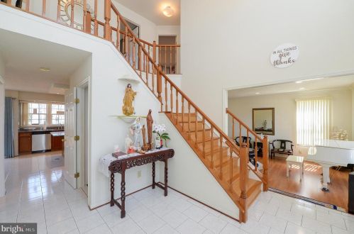 844 Hunters Dr, West Deptford, NJ 08096-6655