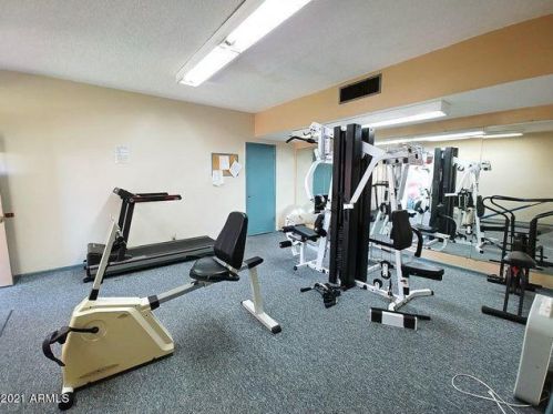 1320 Bethany Home Rd, Phoenix AZ 85014-2048 exterior