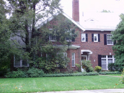 1800 Beacon St, Newton, MA 02468-1434