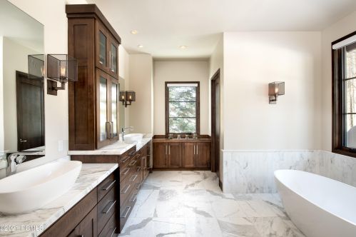 229 White Pne Cyn Rd, Park City UT 84060-6506 exterior