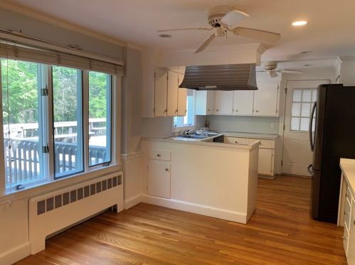 109 Pine Grove St, Needham MA  02494-1716 exterior