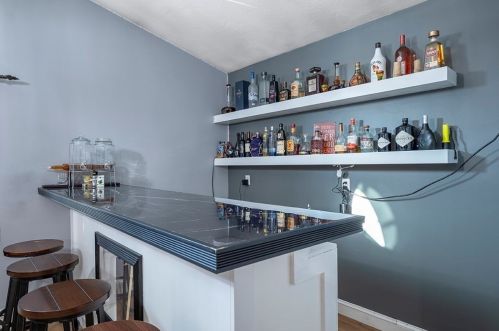 71 Paul Revere Ter, Taunton MA  02780-3813 exterior