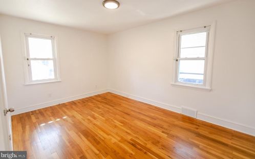 924 Belmont Ave, Camden NJ 08108-3221 exterior