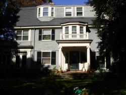 219 Parker St, Newton, MA 02459-2550