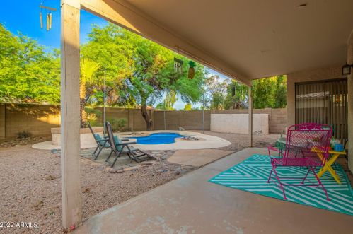 13451 47 Way, Phoenix AZ 85042-5318 exterior