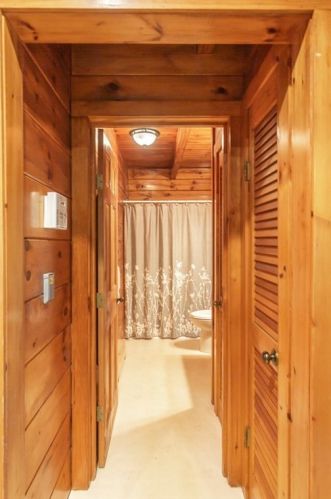 550 Hart St, Dighton MA  02715-1407 exterior