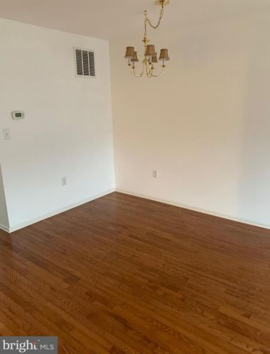 25 Highgrove Ct, West Deptford NJ 08086-3814 exterior