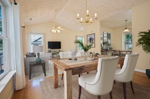 901 Alyssa Dr, Groveland, MA 01834-1664