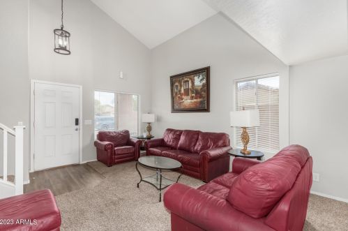 1818 63rd Dr, Phoenix AZ  85043-5748 exterior