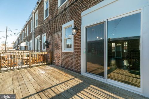 426 Markle St, Philadelphia PA  19128-3605 exterior