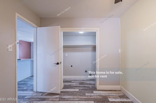 1826 43rd St, Phoenix AZ 85050-8770 exterior