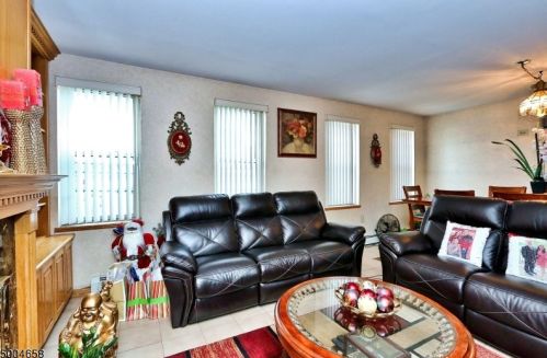 56 Harrison St, Belleville NJ  07109-3533 exterior