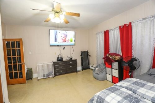 295 Merrimack St, Lawrence MA 01843-1404 exterior