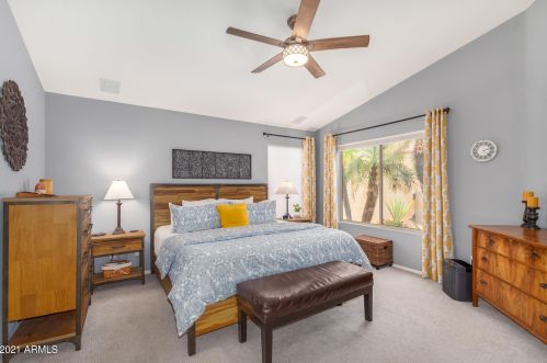 16011 18 Dr, Phoenix AZ 85045-1774 exterior