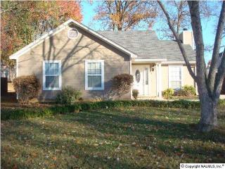 2530 Clovis Rd, Huntsville AL  35803-3514 exterior