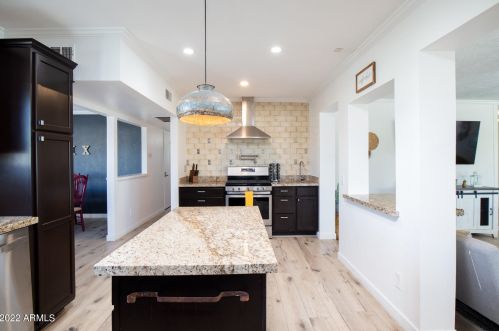 7747 13th St, Phoenix AZ  85020-4224 exterior