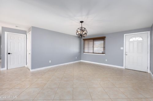 13222 37 Pl, Phoenix AZ 85050-8309 exterior