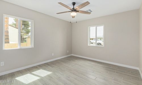 6231 3rd Ave, Phoenix AZ 85021-2405 exterior