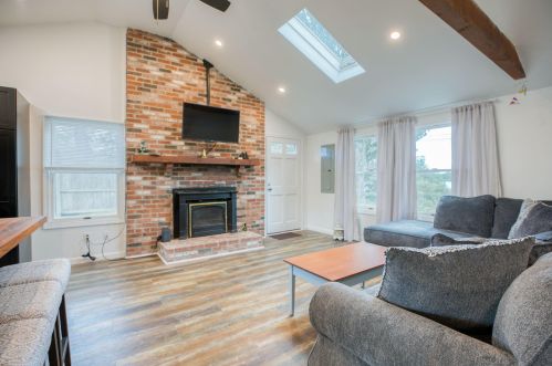 280 Great Pond Rd, Eastham MA  02642-2402 exterior