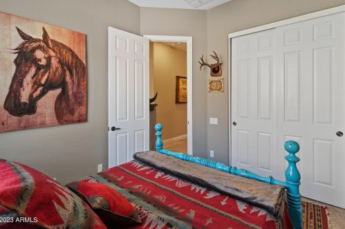 26205 56 Dr, Phoenix AZ 85031-1831 exterior