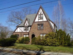 209 Mount Vernon St, Newton, MA 02465-2516