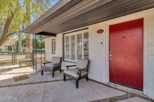 2202 11th Ave, Phoenix AZ  85007-1511 exterior