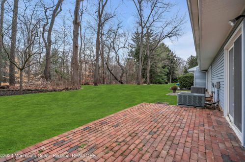 80 Boxwood Ter, Tinton Falls NJ 07701-6704 exterior