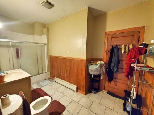 141 Vernon St, Worcester MA 01610-2156 exterior